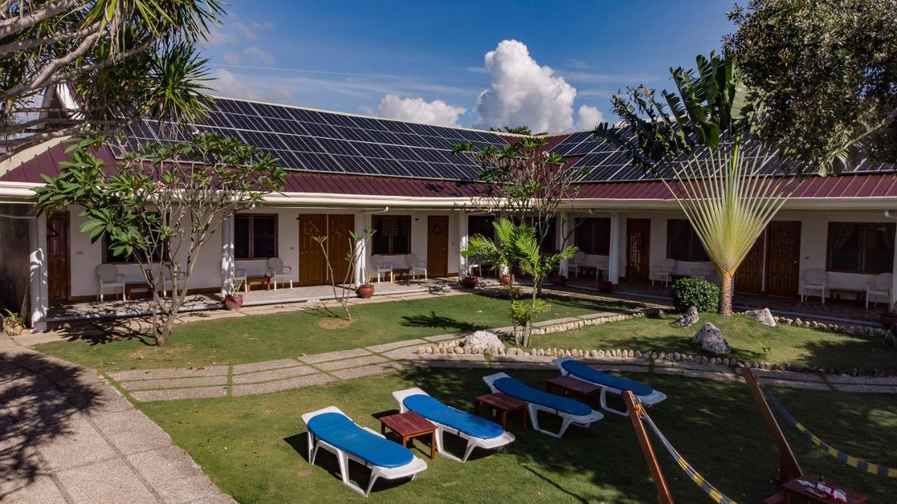 Quo Vadis Dive Resort Moalboal Exterior foto