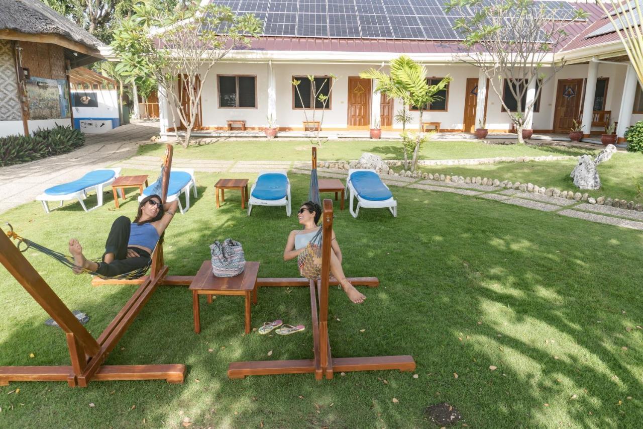 Quo Vadis Dive Resort Moalboal Exterior foto